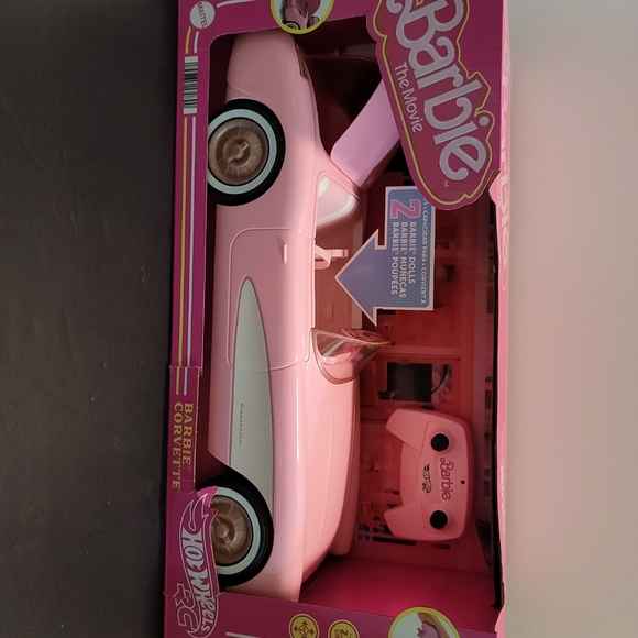 Barbie the Movie Corvette convertible remote control car - Picture 6 of 8
